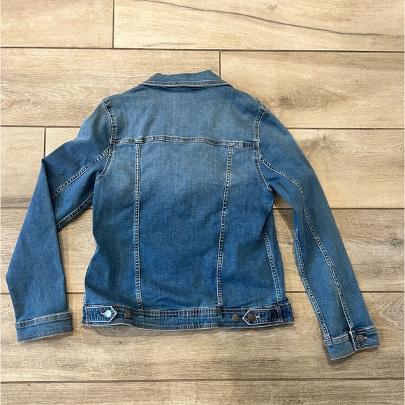 BRAND NEW! Women’s Jean Jacket. Size M - Picture 2 of 2